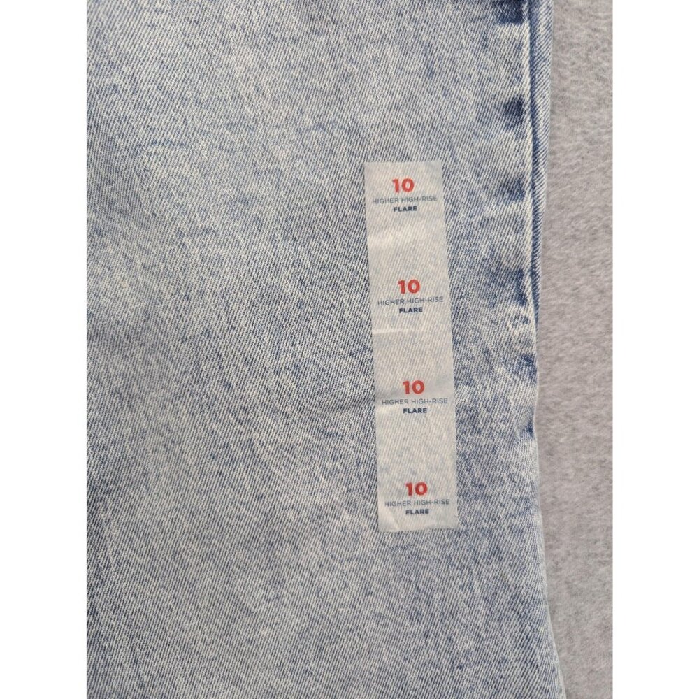 Old Navy Higher High-Rise Flare Jeans Womens 10 Blue Light Wash Denim 32x32 - Picture 4 of 16